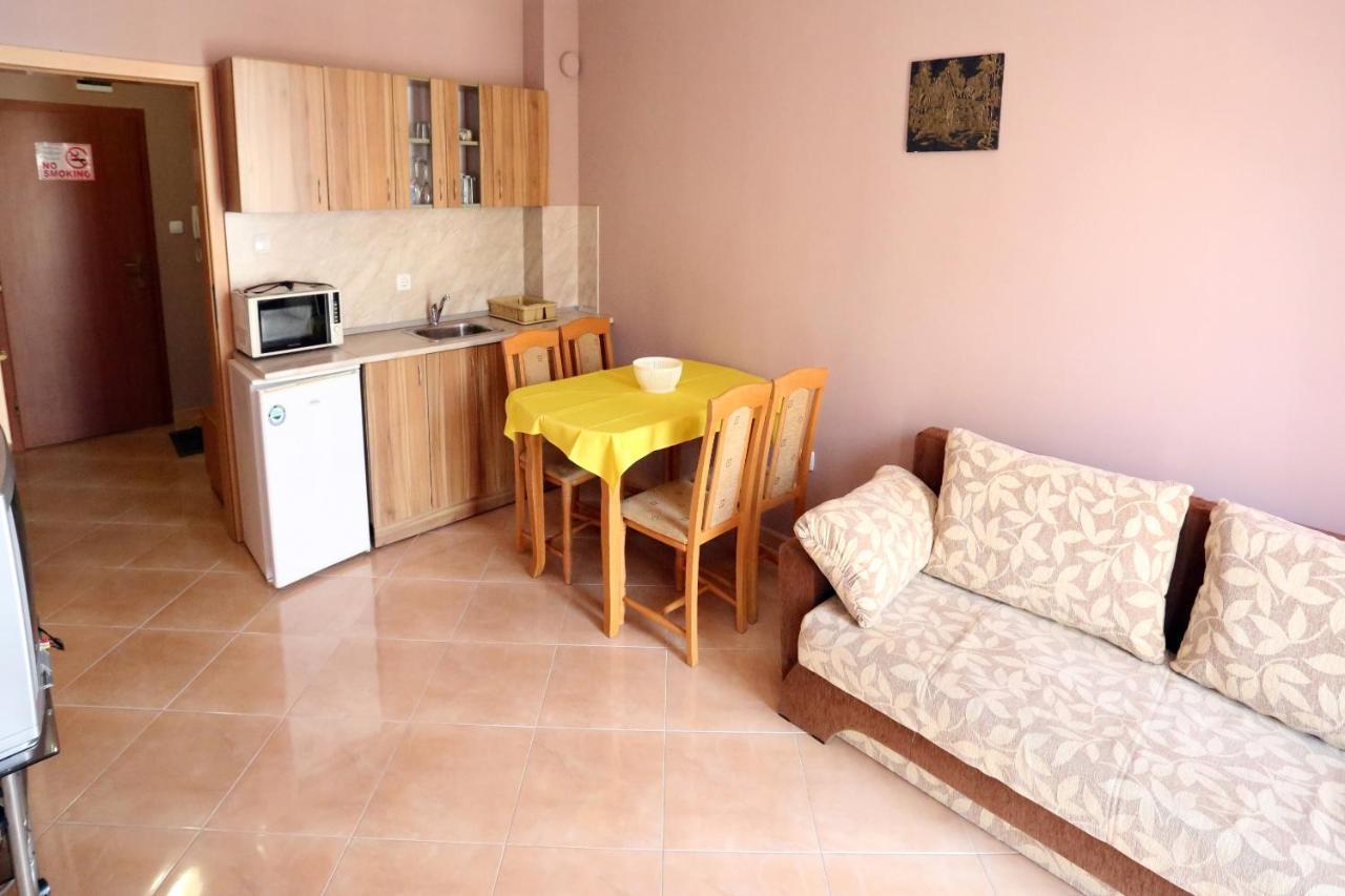 Apartments Dani Pomorie Kültér fotó